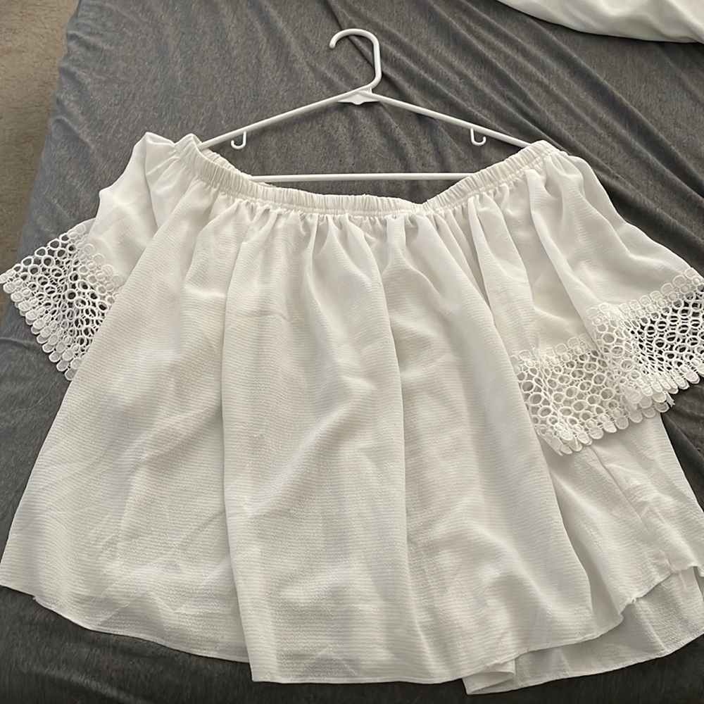 White crop top